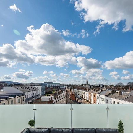 The Burton Penthouse By Fortuna Property Cheltenham Eksteriør bilde