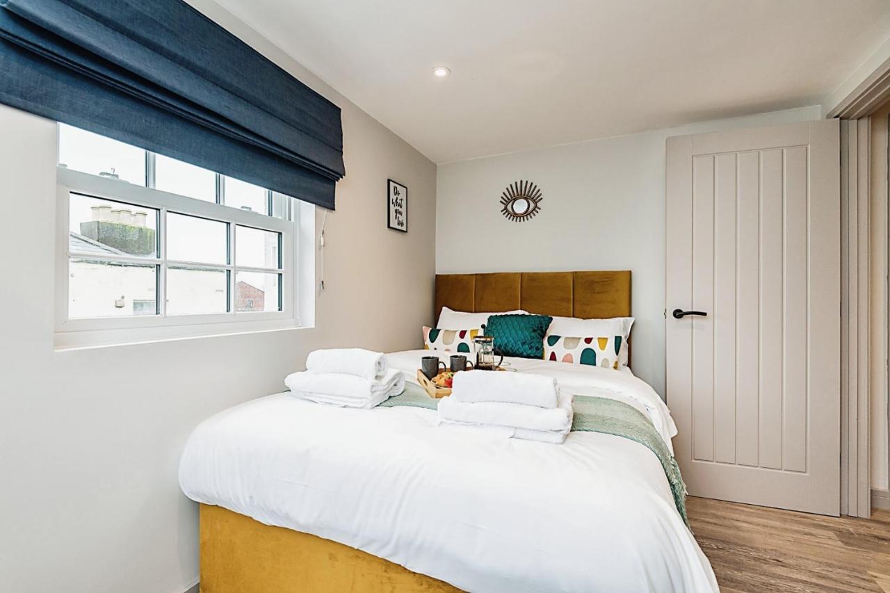 The Burton Penthouse By Fortuna Property Cheltenham Eksteriør bilde