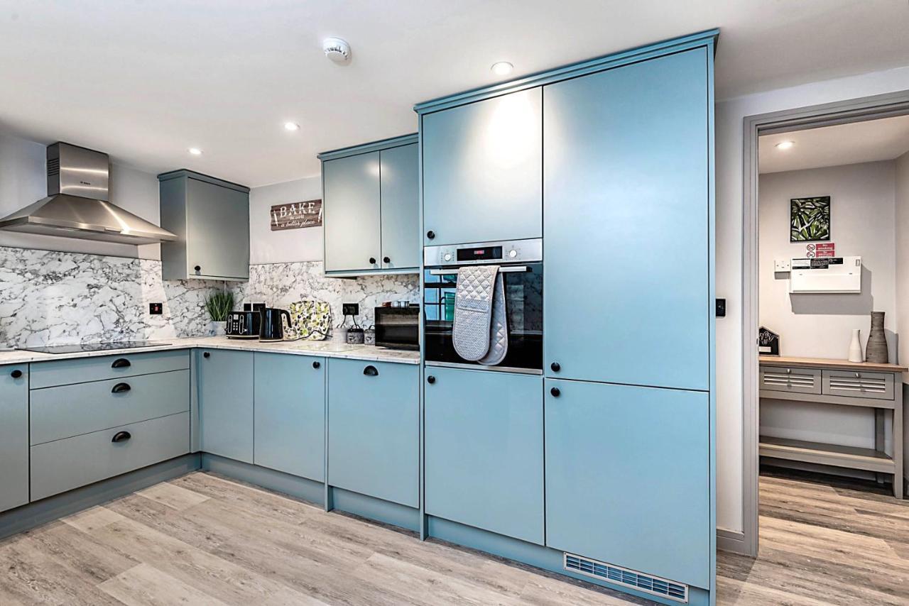 The Burton Penthouse By Fortuna Property Cheltenham Eksteriør bilde