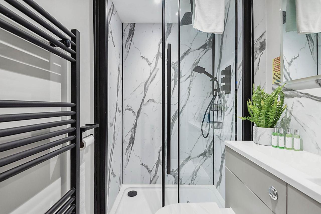 The Burton Penthouse By Fortuna Property Cheltenham Eksteriør bilde